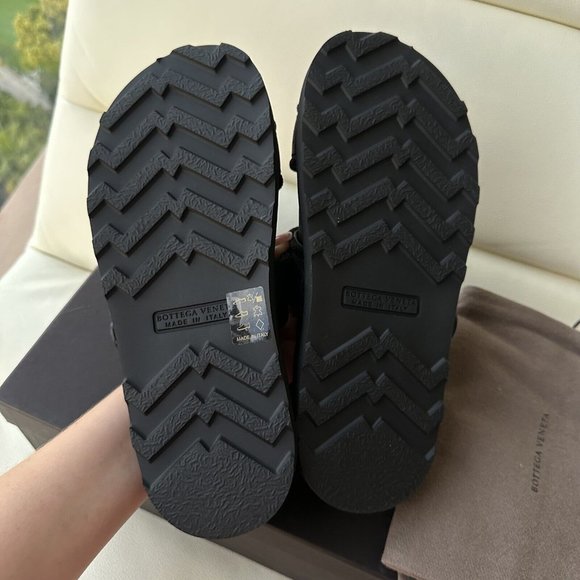 NEW BOTTEGA VENETA Leather & Canvas Jacquard Logo Strap Slide Sandals Sz 39 - Picture 6 of 9